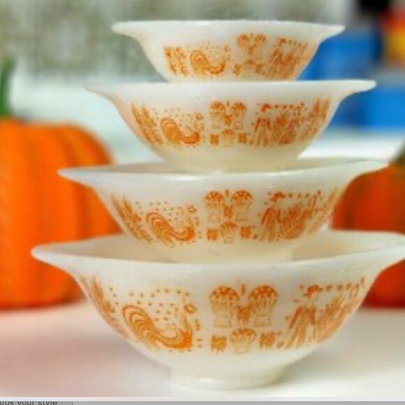 Miniature Pyrex inspired Cinderella Bowls for dollhouse or display - Picture 6 of 6